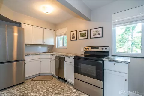 Kitchen - 3105 Annabelle Dr, Kettering, OH 45429 photo 1 of 4