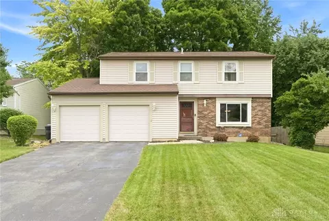 9566 Copper Creek Ct, Miamisburg, OH 45342