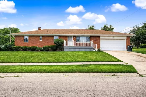 5607 Greencrest Dr, Dayton, OH 45432