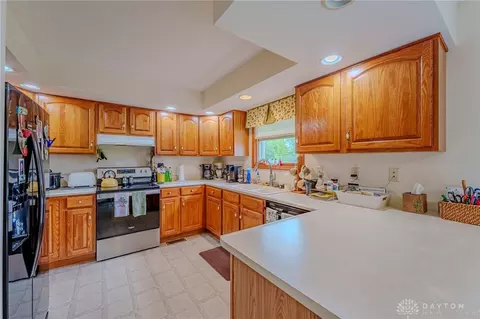 Kitchen - 521 E Hoewisher Rd, Sidney, OH 45365 photo 1 of 3