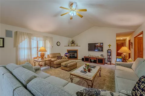 Living - 521 E Hoewisher Rd, Sidney, OH 45365 photo 1 of 2