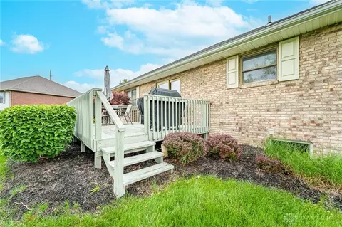 Exterior - 521 E Hoewisher Rd, Sidney, OH 45365 photo 8 of 12
