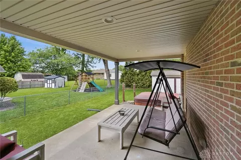 Exterior - 4239 Midfield St, Springfield, OH 45503 photo 5 of 13