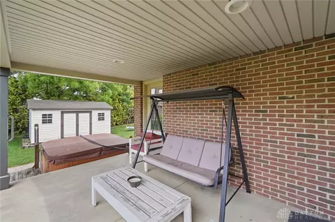 Exterior - 4239 Midfield St, Springfield, OH 45503 photo 6 of 13