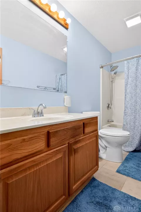 Bath - 1185 Huron Ct, Sidney, OH 45365 photo 5 of 6