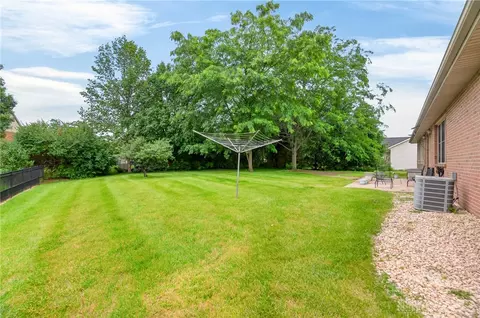 Exterior - 1185 Huron Ct, Sidney, OH 45365 photo 8 of 10