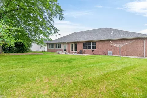 Exterior - 1185 Huron Ct, Sidney, OH 45365 photo 7 of 10