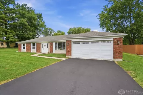 3150 Bonnie Villa Ln, Dayton, OH 45431