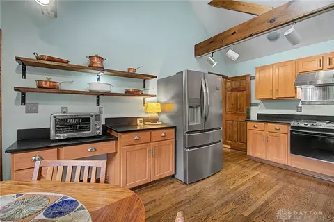 Kitchen - 6411 Shadow Lake Trl, Centerville, OH 45459 photo 4 of 7