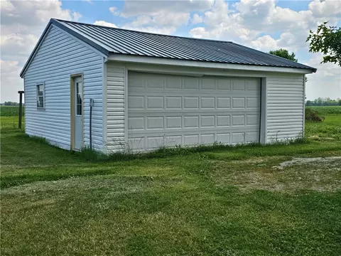 123 Gleason Rd, Sabina, OH 45169