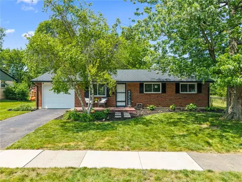 7425 Treon Pl, Huber Heights, OH 45424