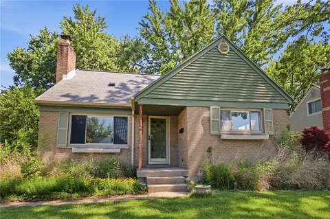 Exterior - 1851 Beaverton Dr, Kettering, OH 45429 photo 2 of 3