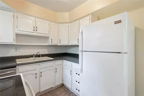 Kitchen - 1851 Beaverton Dr, Kettering, OH 45429 photo 4 of 5
