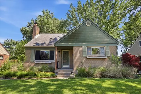 1851 Beaverton Dr, Kettering, OH 45429