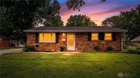 605 Mercury Dr, Cincinnati, OH 45244 photo 2