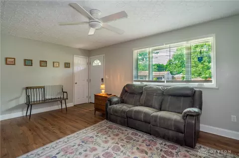 605 Mercury Dr, Cincinnati, OH 45244 photo 6