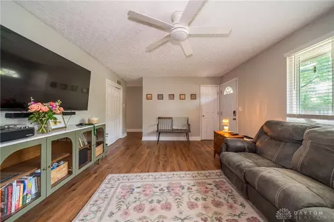 605 Mercury Dr, Cincinnati, OH 45244 photo 7