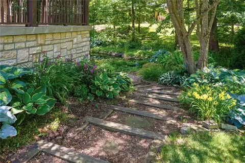 Exterior - 5700 Kizer Ln, Springfield, OH 45502 photo 8 of 21