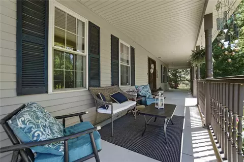 Exterior - 5700 Kizer Ln, Springfield, OH 45502 photo 4 of 21