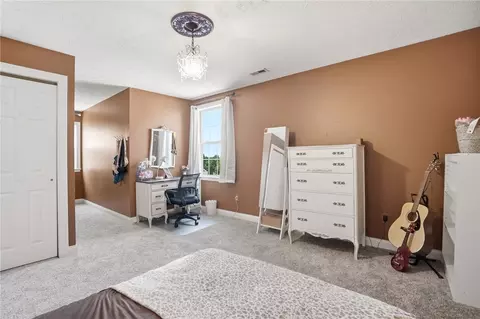 Bedroom - 5700 Kizer Ln, Springfield, OH 45502 photo 8 of 13