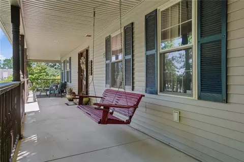 Exterior - 5700 Kizer Ln, Springfield, OH 45502 photo 5 of 21