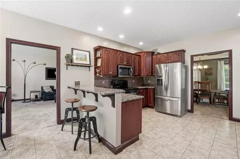 Kitchen - 5700 Kizer Ln, Springfield, OH 45502 photo 2 of 7