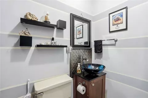 Bath - 5700 Kizer Ln, Springfield, OH 45502 photo 13 of 13