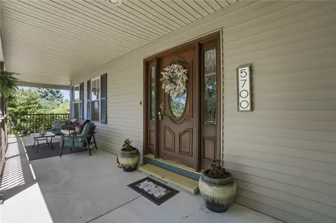 Exterior - 5700 Kizer Ln, Springfield, OH 45502 photo 6 of 21