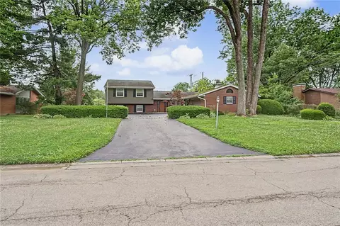 5158 Oak Tree Dr, Dayton, OH 45440