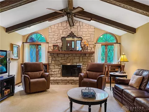 Living - 5016 Lausanne Dr, Centerville, OH 45458 photo 1 of 4