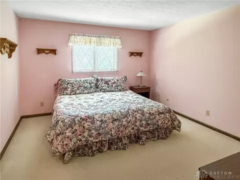 Bedroom - 5016 Lausanne Dr, Centerville, OH 45458 photo 2 of 2