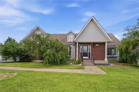 1033 S Heincke Rd, Miamisburg, OH 45342