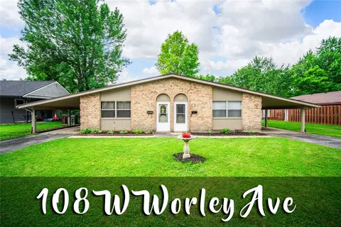 108-110 W Worley Ave, Trotwood, OH 45426