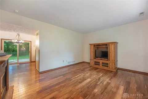 Living - 2038 Pratt Rd, Blanchester, OH 45107 photo 3 of 3