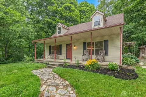 Exterior - 2038 Pratt Rd, Blanchester, OH 45107 photo 2 of 5