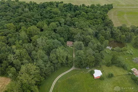 2038 Pratt Rd, Blanchester, OH 45107