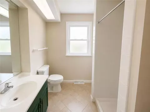 1332 Cloverfield Ave, Kettering, OH 45429 photo 3