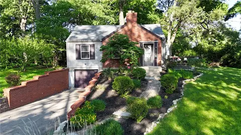 2938 Glenmore Ave, Kettering, OH 45409