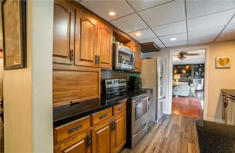 Kitchen - 2425 Black Oak Dr, Troy, OH 45373 photo 3 of 3