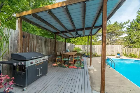 Exterior - 2425 Black Oak Dr, Troy, OH 45373 photo 9 of 14