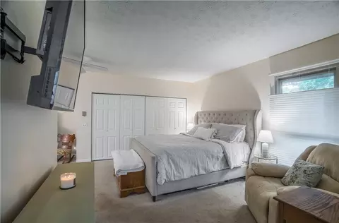 Bedroom - 2425 Black Oak Dr, Troy, OH 45373 photo 2 of 9