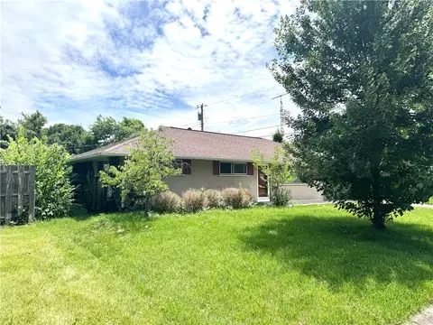 Exterior - 3918 Cordell Dr, Kettering, OH 45439 photo 2 of 4