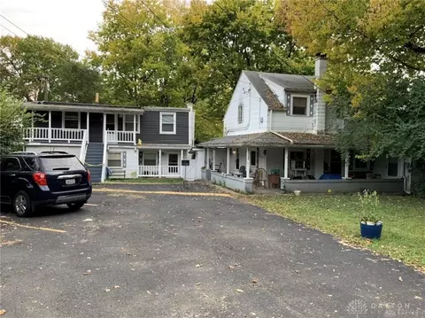 4518 Woodland Hills Blvd, Dayton, OH 45414
