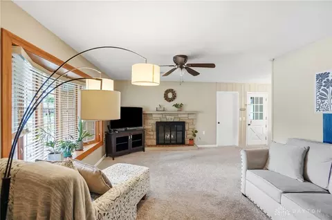 Living - 4309 Maxlin Rd, Kettering, OH 45429 photo 1 of 4