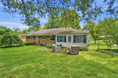 Exterior - 4309 Maxlin Rd, Kettering, OH 45429 photo 3 of 6