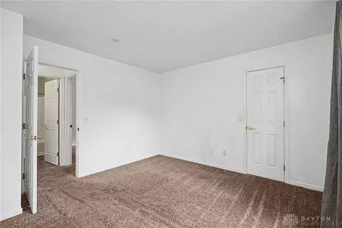 Bedroom - 1562 Farrington Dr, Kettering, OH 45420 photo 4 of 6