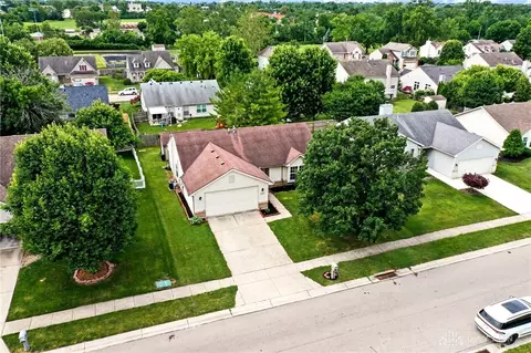 View/Area - 1562 Farrington Dr, Kettering, OH 45420 photo 3 of 9