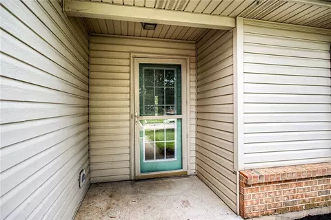 Exterior - 1562 Farrington Dr, Kettering, OH 45420 photo 4 of 9