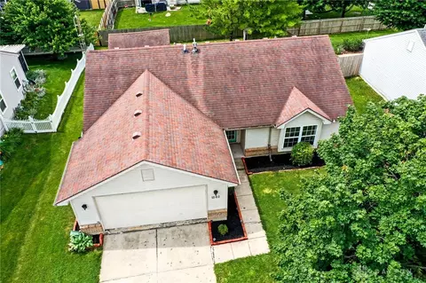 View/Area - 1562 Farrington Dr, Kettering, OH 45420 photo 1 of 9