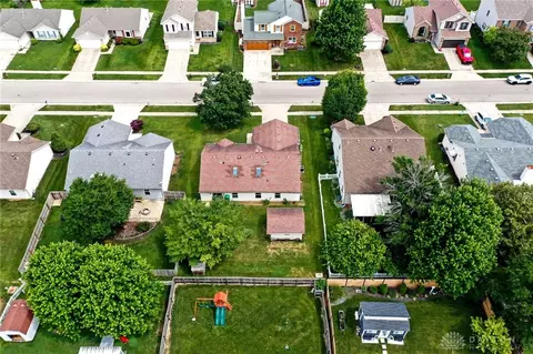 View/Area - 1562 Farrington Dr, Kettering, OH 45420 photo 8 of 9